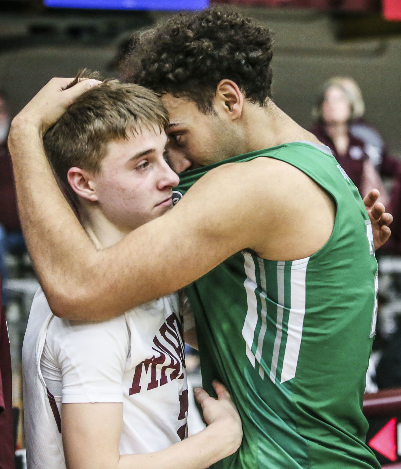 013120-qc-spt-gen-moline-hoops-09.JPG